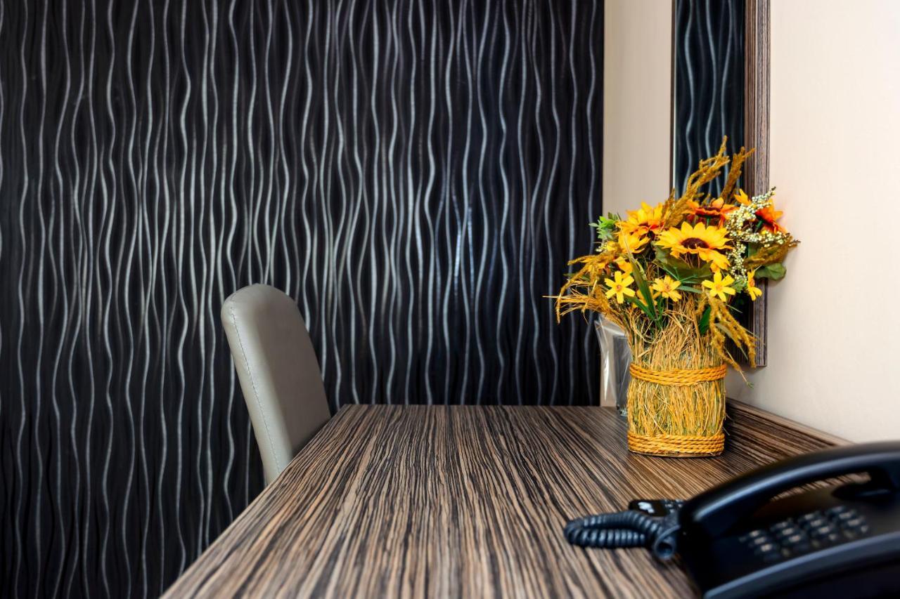Hotel City Burgas Luaran gambar